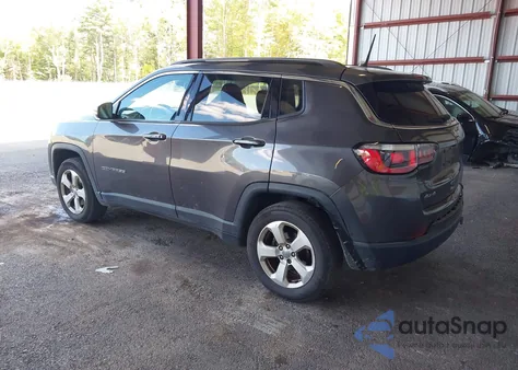 2018 Jeep Compass Latitude 4X4 из США, поврежденный, VIN 3C4NJDBB6JT355316